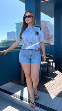 Load image into Gallery viewer, MEXICO 🇲🇽 WHITE Light weight CROPPED TEE
