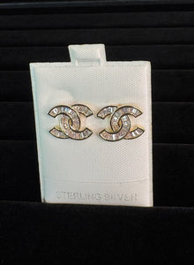 Small R Gold c