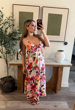 Load image into Gallery viewer, Rubi floral MAXI
