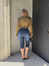 Load image into Gallery viewer, AMAYA Trench OLIVE 🫒 jacket
