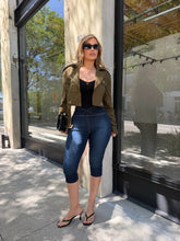 Load image into Gallery viewer, Angela CAPRI Pants
